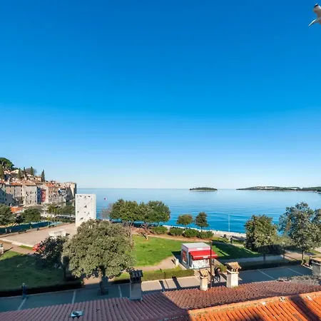 Loreto Lya Sea View Apartments Rovinj Exterior photo