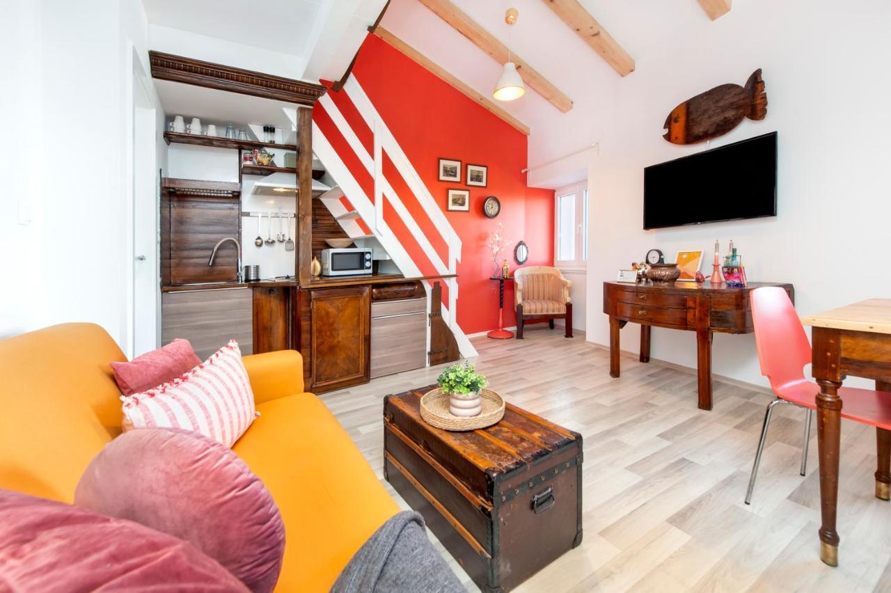 Apartment Loreto Lya Sea View